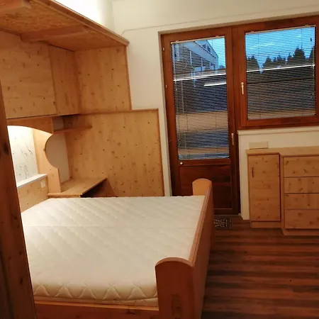 アパート Geisler